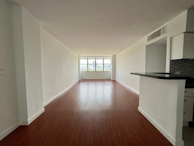 Foto del edificio - 7441 Wayne Ave