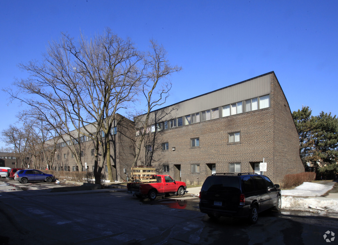 Primary Photo - Jane Townhouses