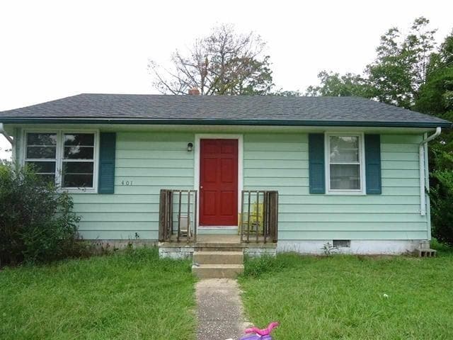 Building Photo - 401 New River Dr