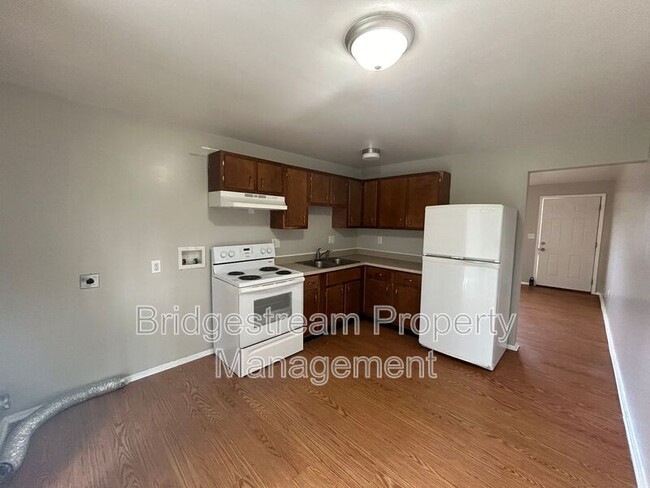 Building Photo - 4952 Leeper St