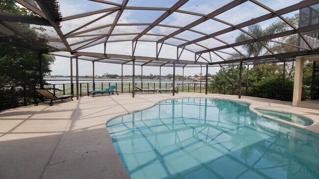 Foto del edificio - 8625 Vista Shores Ct