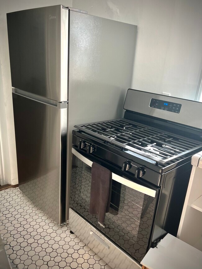 Foto del edificio - 921 Westmount Dr