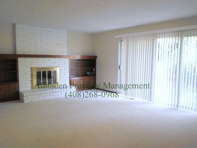 Foto del edificio - Spacious Home in Almaden Valley w/ Central...
