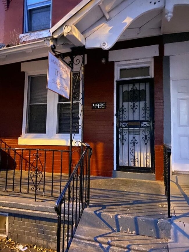 Building Photo - 3BD/1BA West Philadelphia Home Available NOW!
