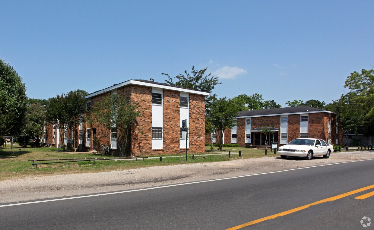 Foto del edificio - Camellia Court Apartments
