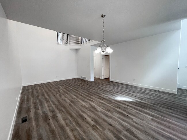 Foto del edificio - 4508 W Watchmen Wy