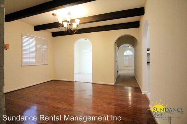 Building Photo - 4 br, 3 bath House - 22 Lakeshore Drive