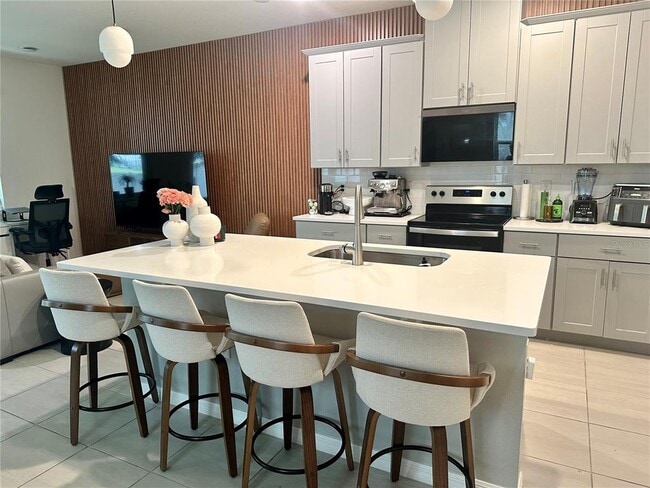 Foto del edificio - 4545 Small Creek Rd