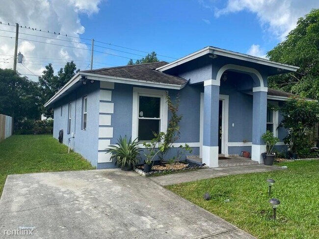 Building Photo - 3 br, 2 bath House - 5134 Norma Elaine Rd