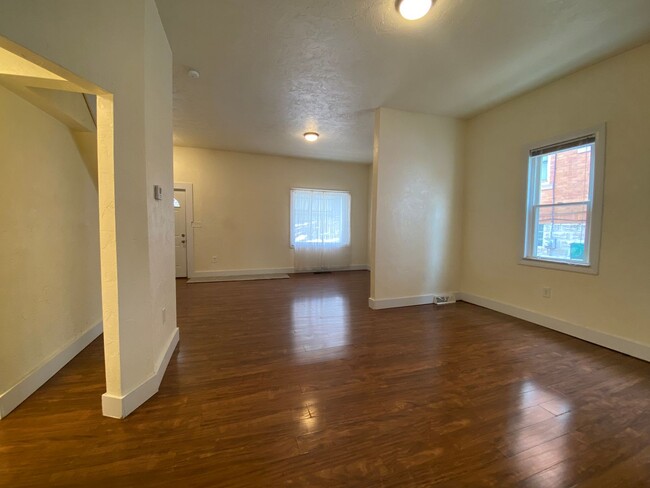 Foto del edificio - Beautiful 4BR house for rent