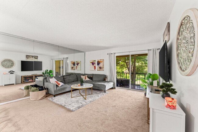 Foto del edificio - 866 SW 9th St Cir