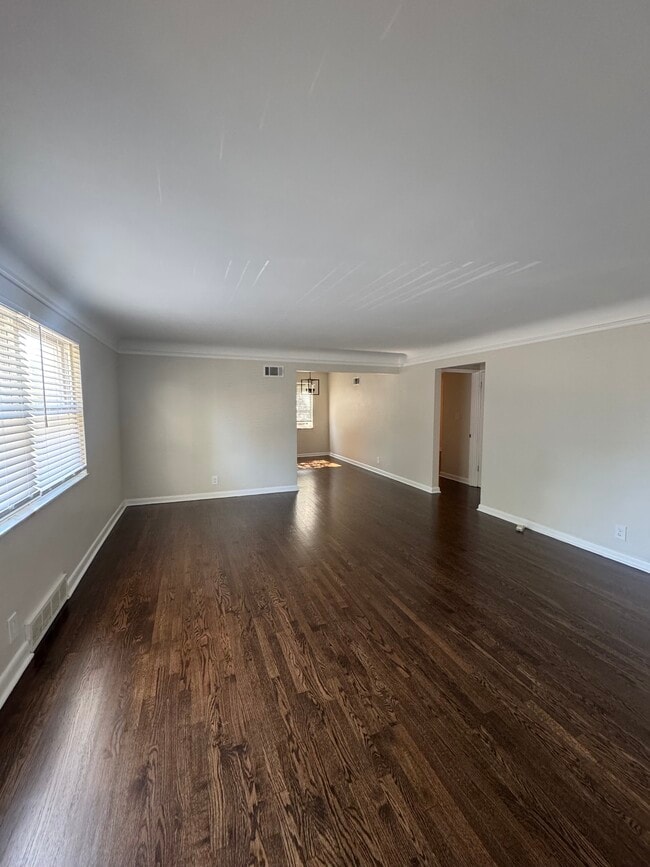 Foto del edificio - 4941 Kelsch Ln