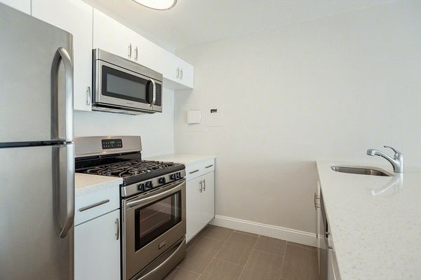 Interior Photo - Chestnut Hill Tower