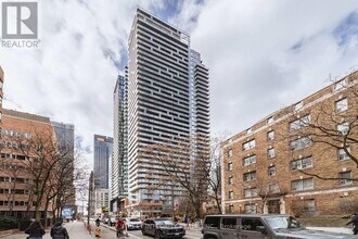 Building Photo - 50 Wellesley St E