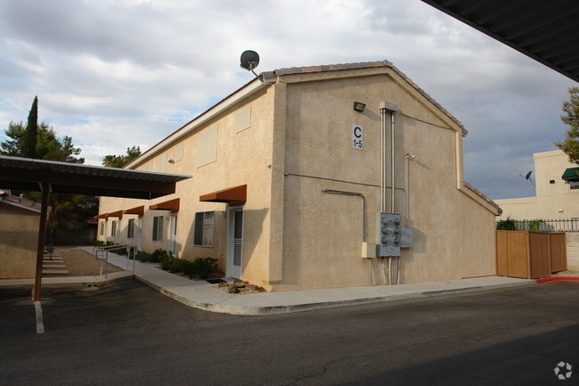 Building Photo - 6761 Holmby Ave