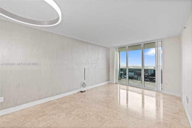 Foto del edificio - 1850 S Ocean Dr