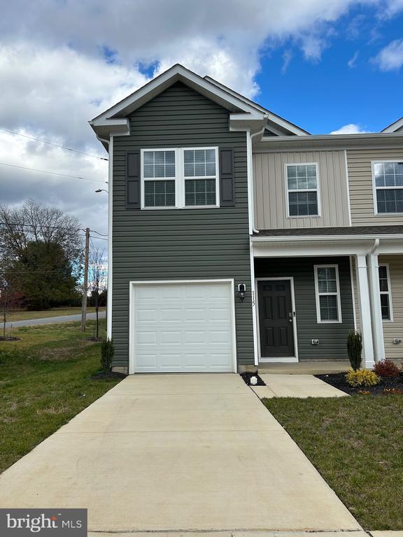 Foto del edificio - 115 Rae Ct