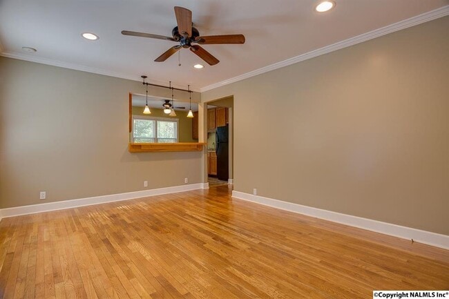 Foto del edificio - 4306 Cloverdale Dr NW