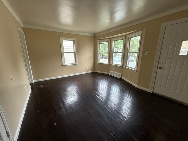 Foto del edificio - 21160 Dexter Blvd