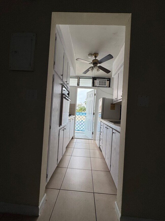 Foto del edificio - Charming Studio Apartment in the Heart of ...