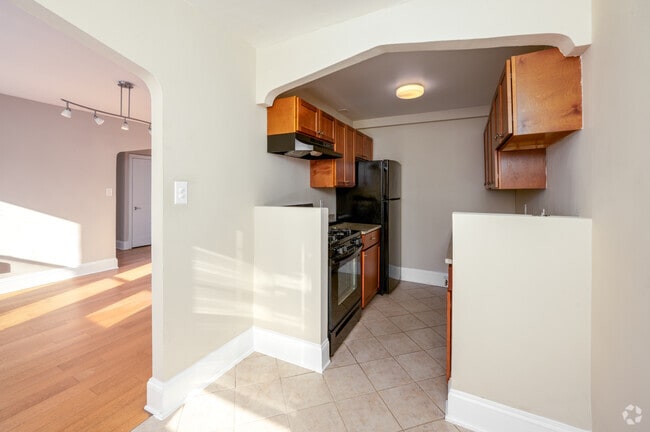 1 Bed 1 Bath - Adams Towers Apartments