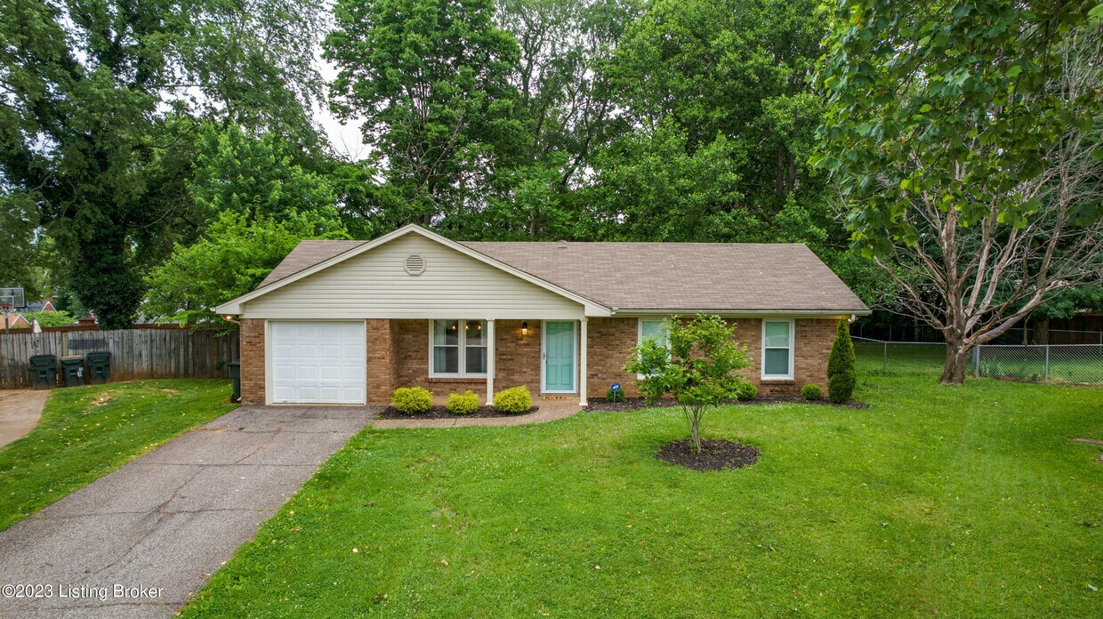 Primary Photo - 2801 Tirol Ct
