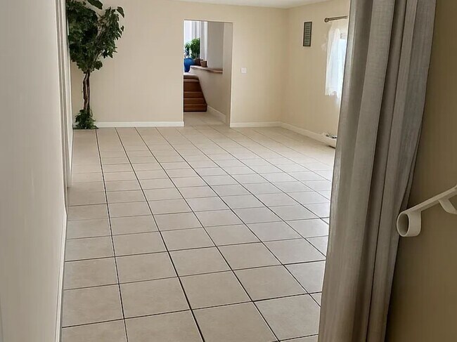 Foto del edificio - 4814 Birchwood Ave