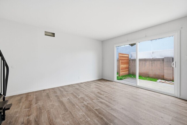 Foto del edificio - 1172 N Shattuck St