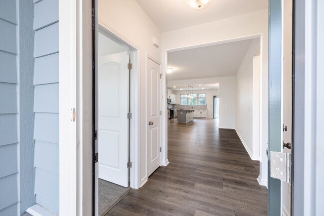 Foto del edificio - BEAUTIFUL 3 Bedroom Home - Stonebridge Fairways - AVAILABLE NOW