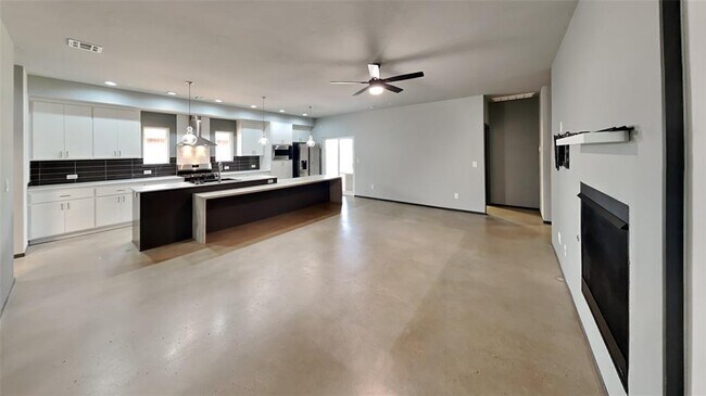 Foto del edificio - 7129 NW 146th St