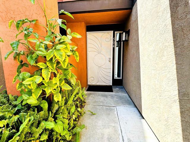 Building Photo - 613 Beyer Way