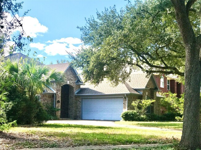 Foto del edificio - 2203 Summer Bay Ct
