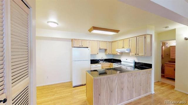 Building Photo - 5995 W Hampden Ave