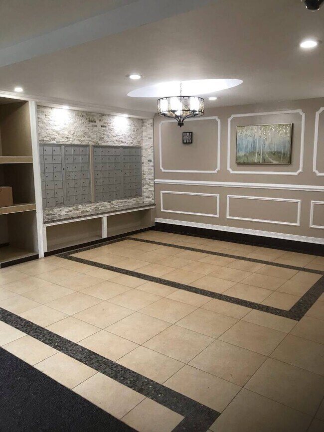 Foto del edificio - 1730 E 14th St