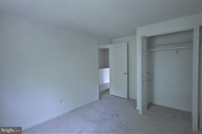 Foto del edificio - 6032 Buttercup Ct
