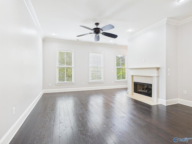 Foto del edificio - 69 Town Center Dr NW