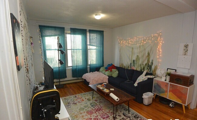 Building Photo - 24 Ransom Rd