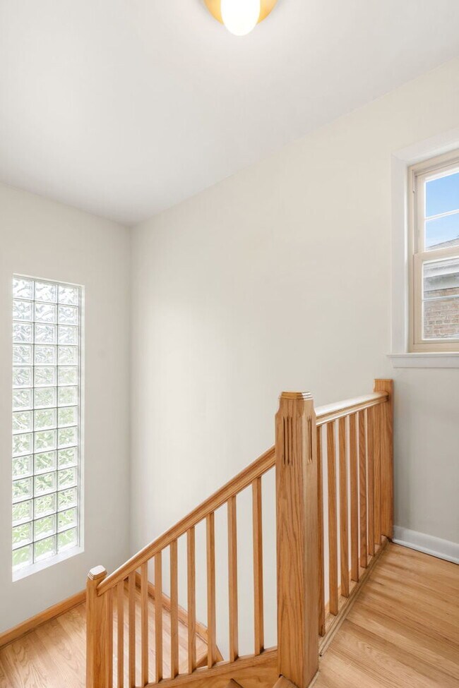 Building Photo - 1222 Austin St