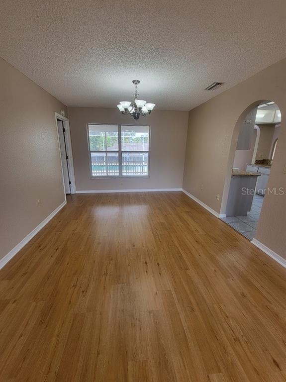 Foto del edificio - 4384 Landover Blvd