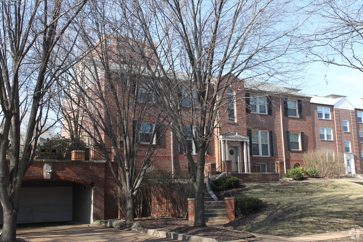 Foto del edificio - Clayton Condo