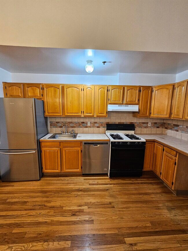 Foto del edificio - 2707 Central Ave