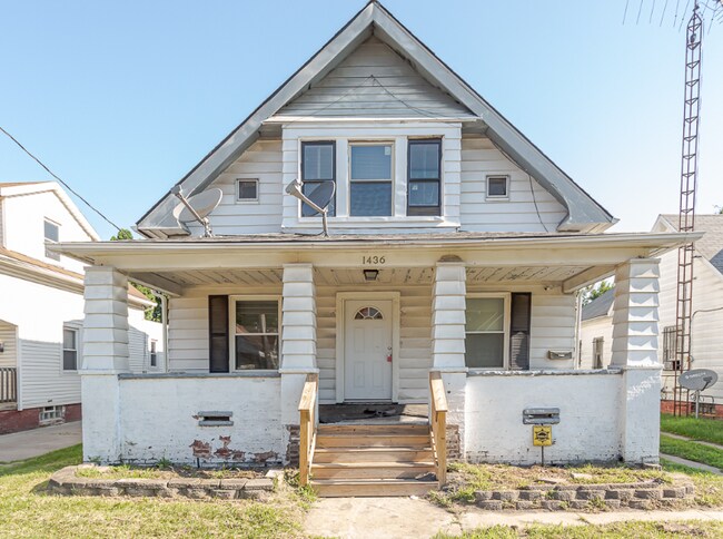 Building Photo - 1436 Avondale Ave