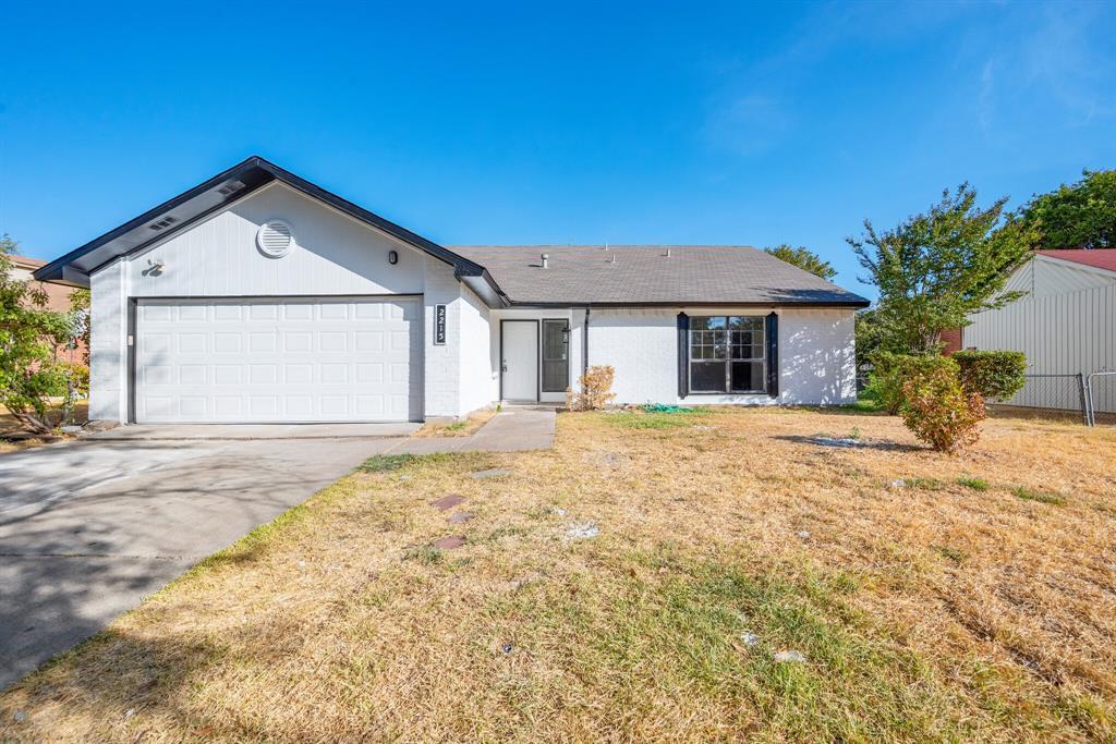 Foto principal - 2215 Overbrook Dr