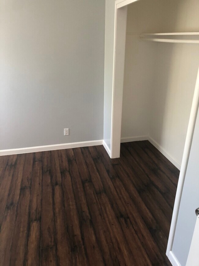 Bedroom - 460 Clinton St