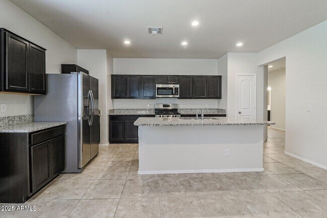 Foto del edificio - 31024 W Weldon Ave