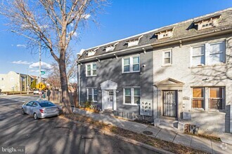 Building Photo - 1617 Corcoran St NE