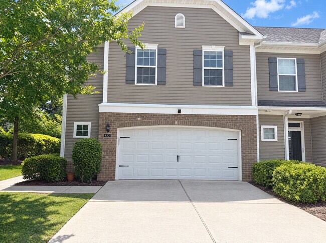 Foto del edificio - 4301 Cattail Ln
