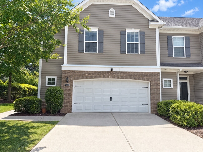 Building Photo - 4301 Cattail Ln
