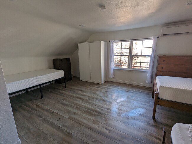 Foto del edificio - 362 N 800 E