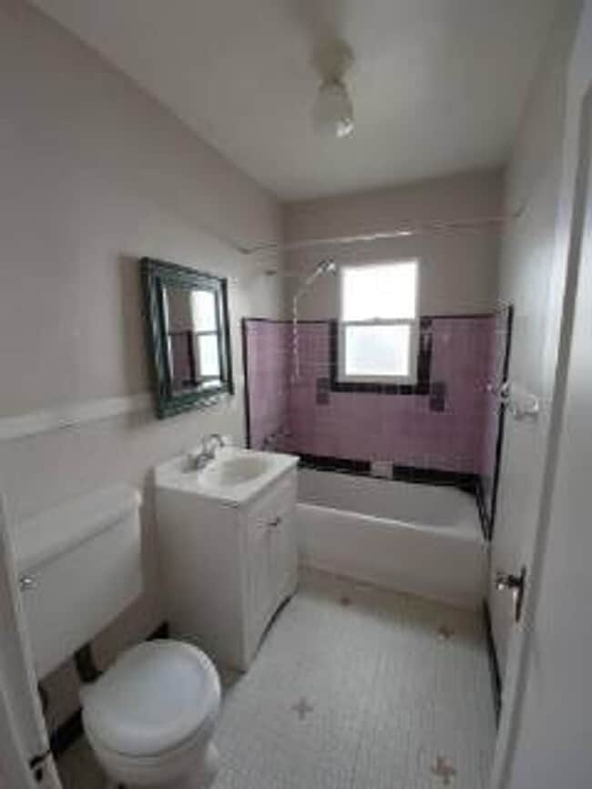 Building Photo - 169